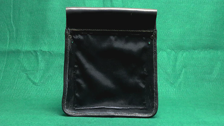POACHER POUCH by The Ambitious Card - Trick - Image 2