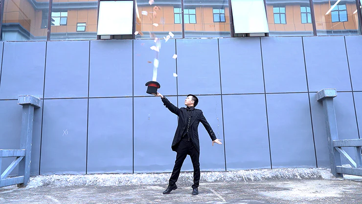 THE ROCKET Card Fountain RIGHT HANDED (Wireless Remote Version) by Bond Lee - Image 4